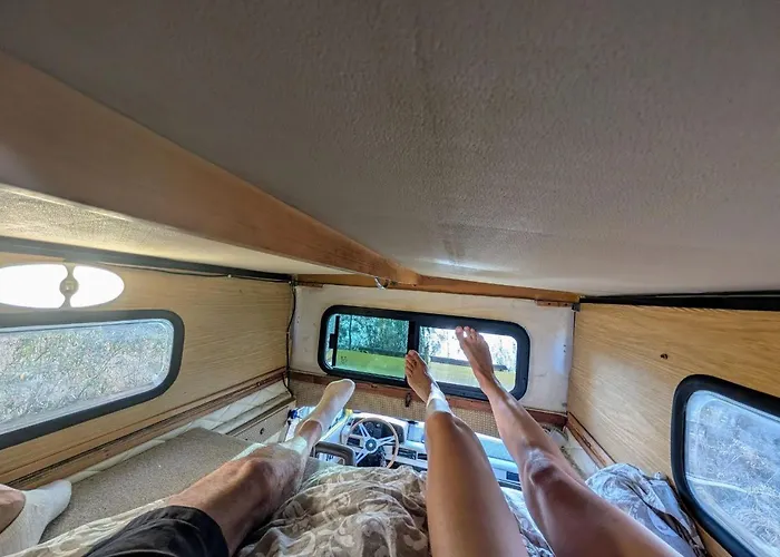 Rent A Blue Classics's Campervan Vw T3 Amarela - Algarve - Faro - Portugal *