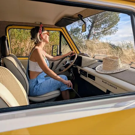 Rent A Blue Classics's Campervan Vw T3 Amarela - Algarve - Faro - Portugal Luxussátor *
